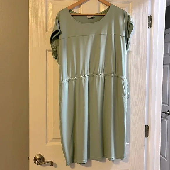 Columbia dress - Picture 1 of 5